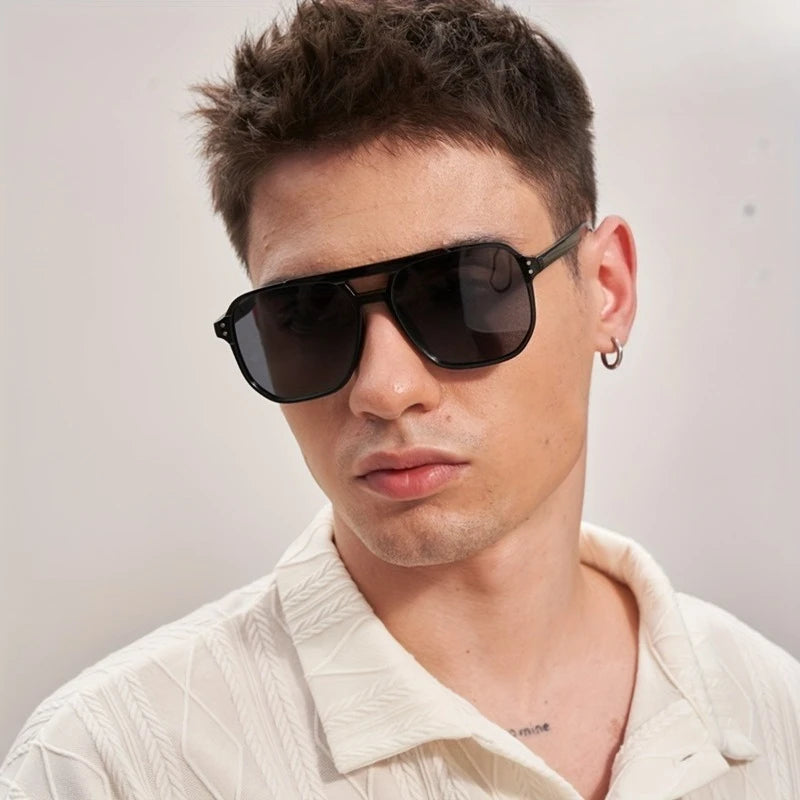 1pc Men's Casual Fashion Glasses - Classic Full-Rim Design Lightweight & Durable, Includes Cleaning Cloth for Father’s Day