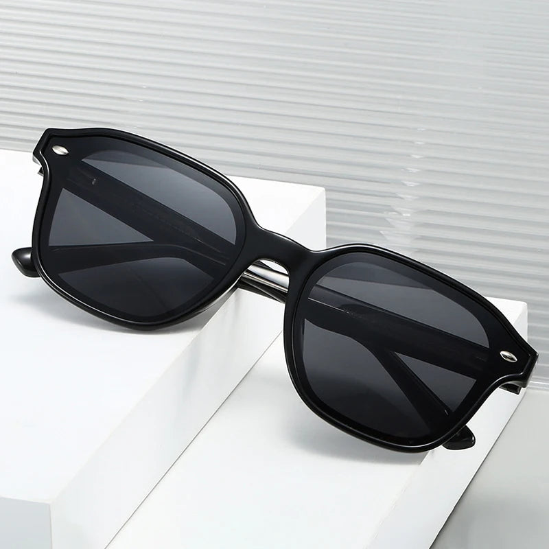 JNPCXI New Polarized Polygon Square Men Sunglasses Retro TR90 Rivets Women Black Shades UV400 Sun Glasses