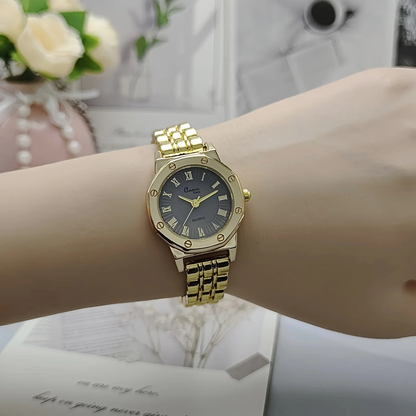 Top Brand Ladies Watches Fashionable Golden Wristwatch Montre Strap Clock Quartz Watch Women's Clock Reloj De Mujer Dropshipping