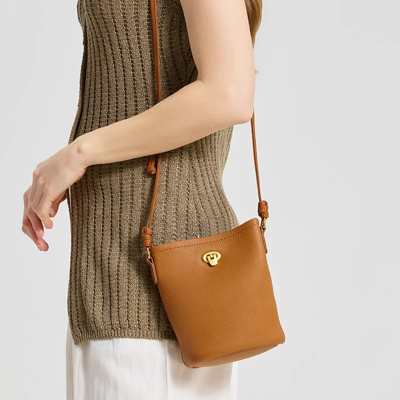 Women's Genuine Leather Mini Crossbody Bag Ladies' Waxed Cowhide Vintage Shoulder Bag Brand Small Chic Cellphone Bucket Bag