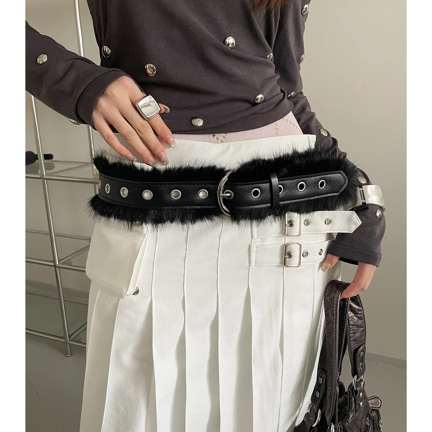American Retro Style Wide Belt With Fur Patchwork For Women A Minority Design Sense With A Belt For Skirts And Jeans