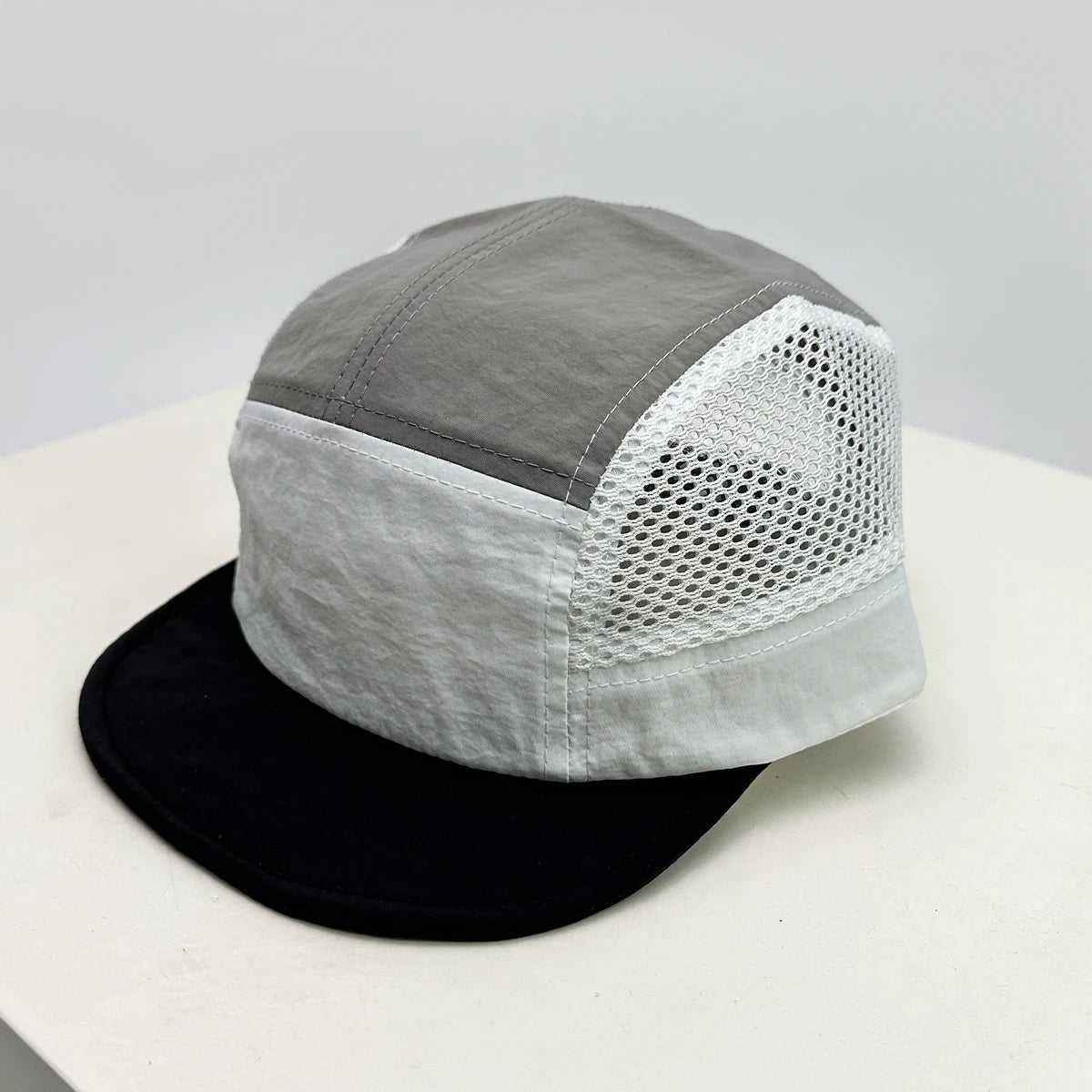 New Unisex Retro Color Block Mesh Baseball Hats Quick Drying Sunshade Outdoor Breathable Peaked Cap Versatile Fashion Short Eave