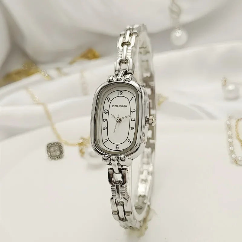 Luxury Brand Oval Shaped Women's Quartz Watch Retro Student Bracelet Wristwatch Fashionable Girl Gifts Dropshipping Relógio