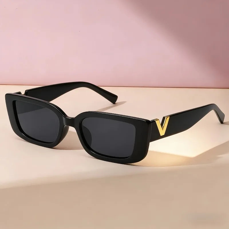 1 Pair of Retro Fashionable High-end Personalized Women's Glasses Suitable for Daily Wear and As Photography Accessories
