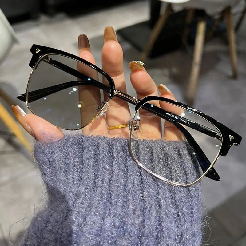 Unisex Fashion Anti Blue Light Photochromic Glasses Men Women Trendy Half Frame Glasses