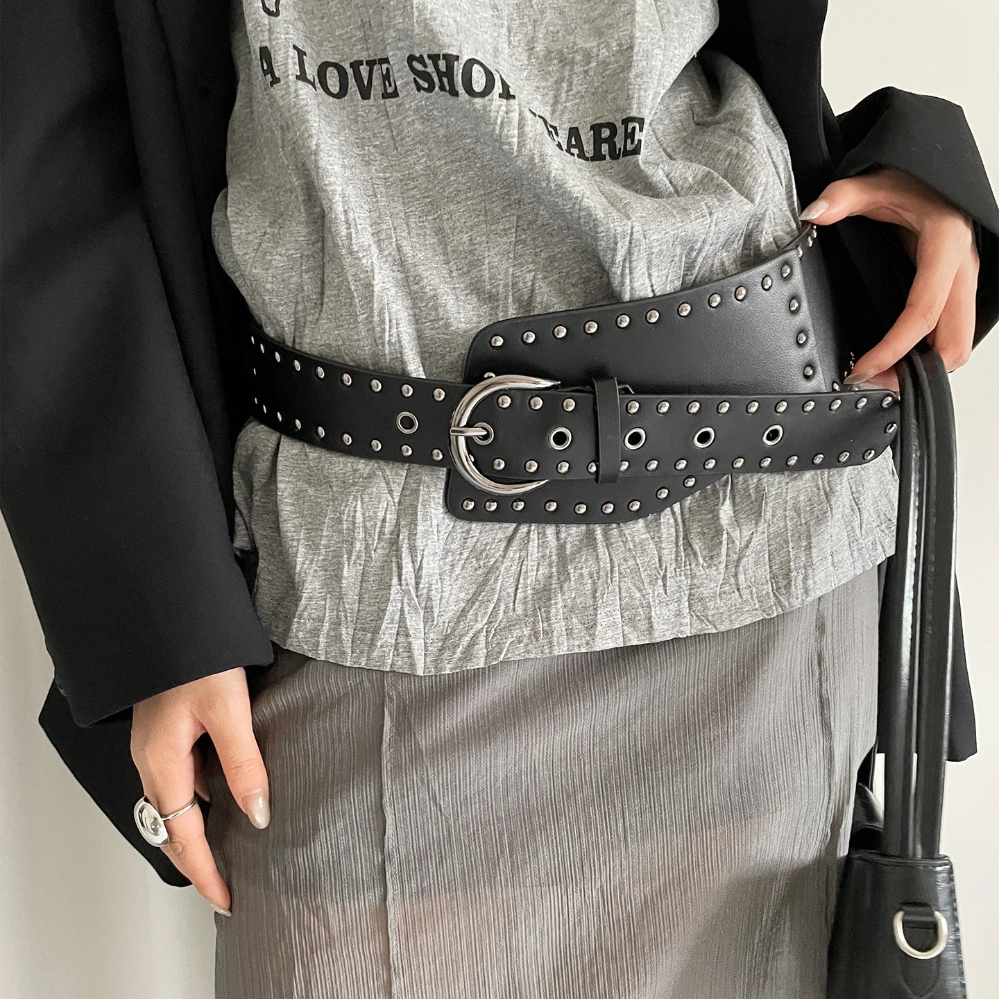 Women's Y2K Style Irregular Rivet Wide Belt Design For A Unique And Versatile Waist Cincher For Dresses
