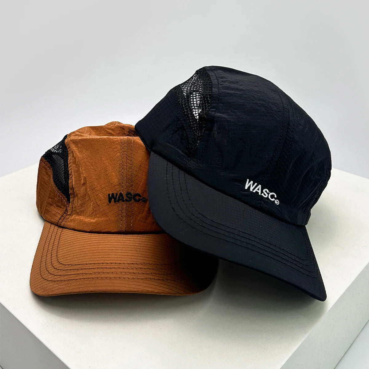 New Unisex Simple Mesh Letter Embroidery Baseball Hats Sunshade Niche Breathable Quick Drying Peaked Caps Versatile Fashion ins