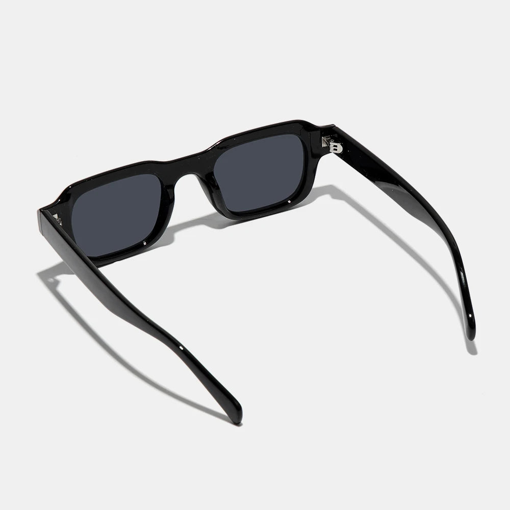 2026 Trendy Small Square Sunglasses Men Women Retro Rectangle Vintage UV400 Gradient Shades Travel Beach Street Eyewear Fashion