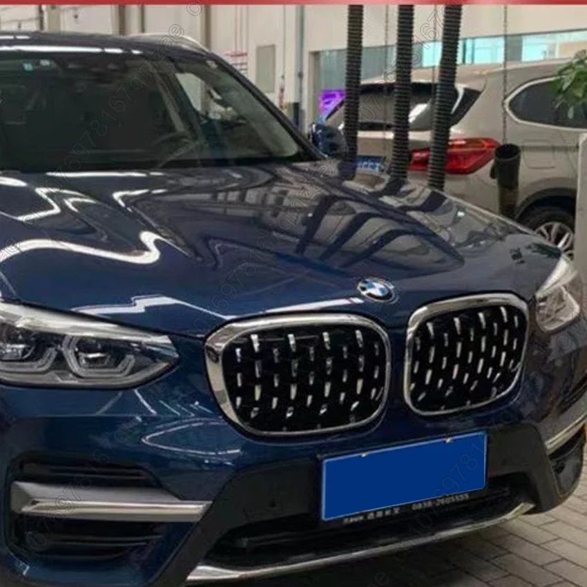 2Pcs Silver and Black Diamond Style Grills Replacement Grille For BMW X3 X4 G01 G02 G08 2017-2021 Car Front Bumper Grill Kits