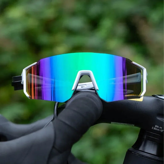 New Large Frame Sunshade Fashionable Glasses with Integrated Sunglasses for Men and Women Suitable for Travel