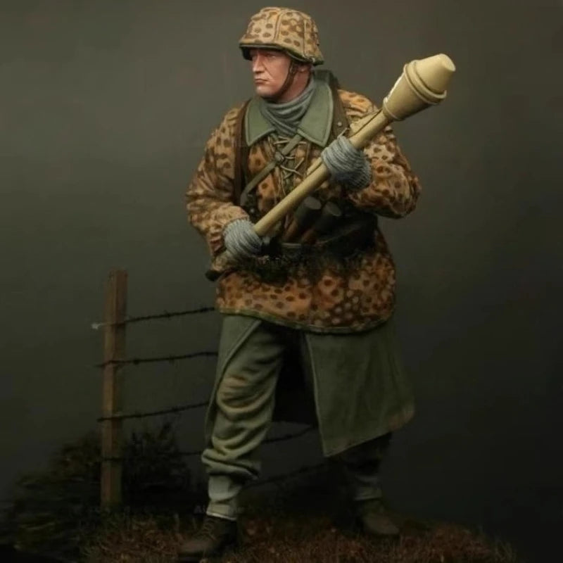 1: 16 Casting Resin Model Grey Kit Tank Member Soldier 1-Person Model Requires Assembly Unpainted