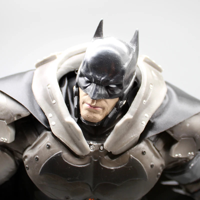44cm/17in Batman Thermal Armor Action Figure Model Statue Collection with Box