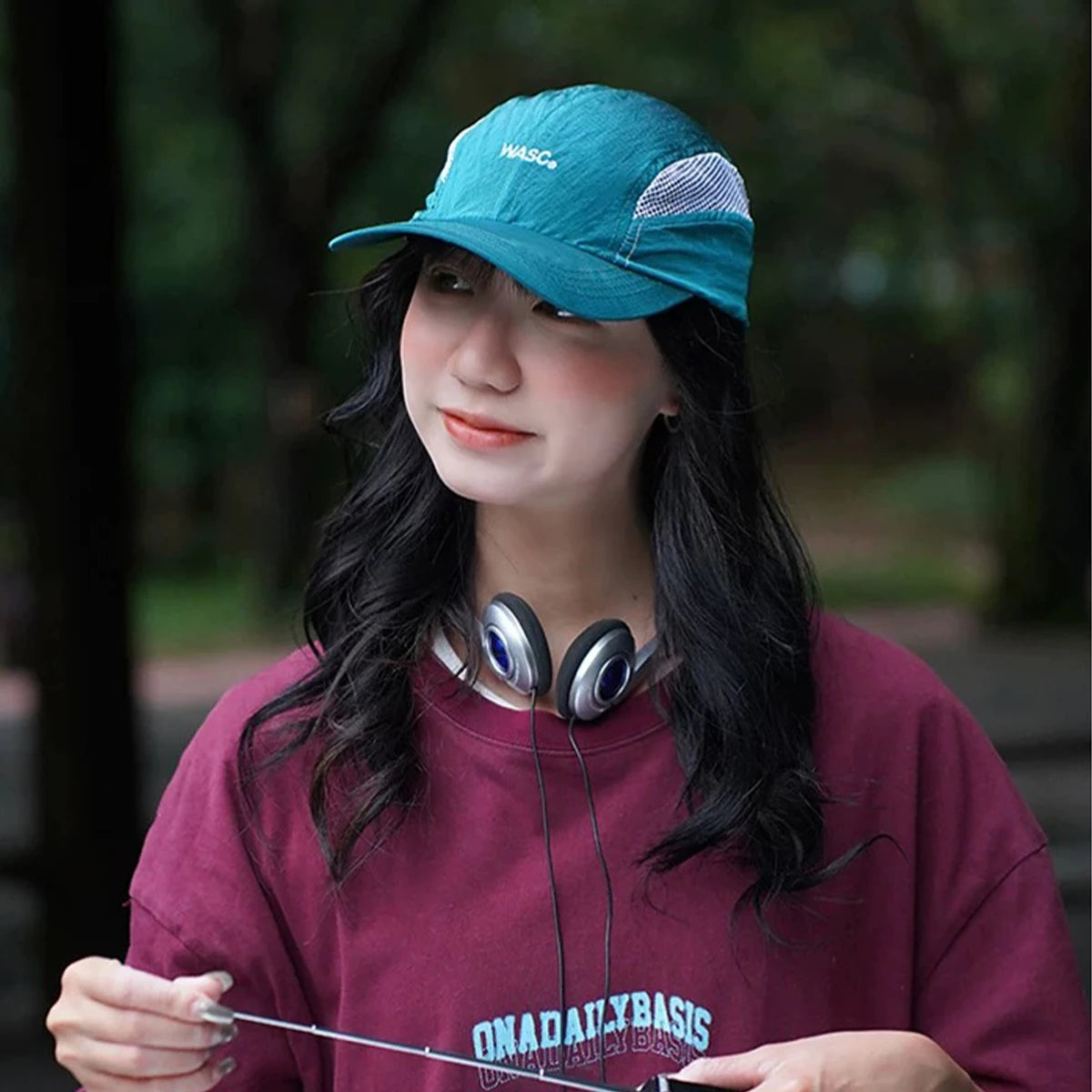 New Unisex Simple Mesh Letter Embroidery Baseball Hats Sunshade Niche Breathable Quick Drying Peaked Caps Versatile Fashion ins