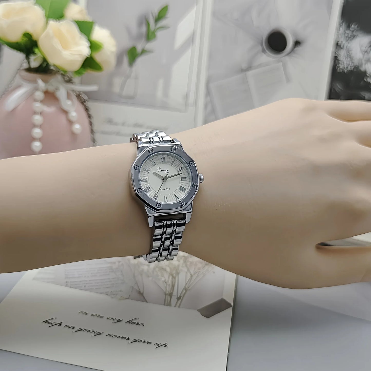 Top Brand Ladies Watches Fashionable Golden Wristwatch Montre Strap Clock Quartz Watch Women's Clock Reloj De Mujer Dropshipping