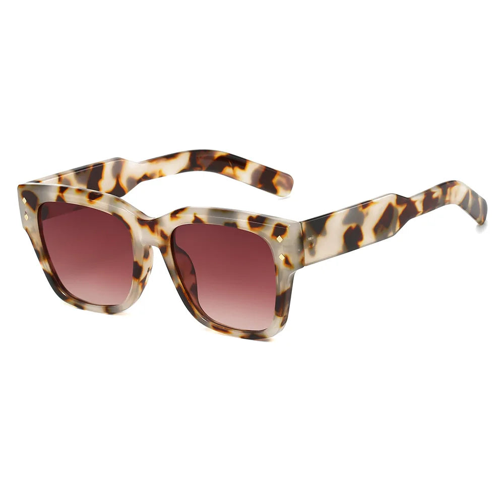 JNPCXI Vintage Rivets Square Men Sunglasses Fashion Amber Gradient Shades UV400 Women Outdoor Sun Glasses