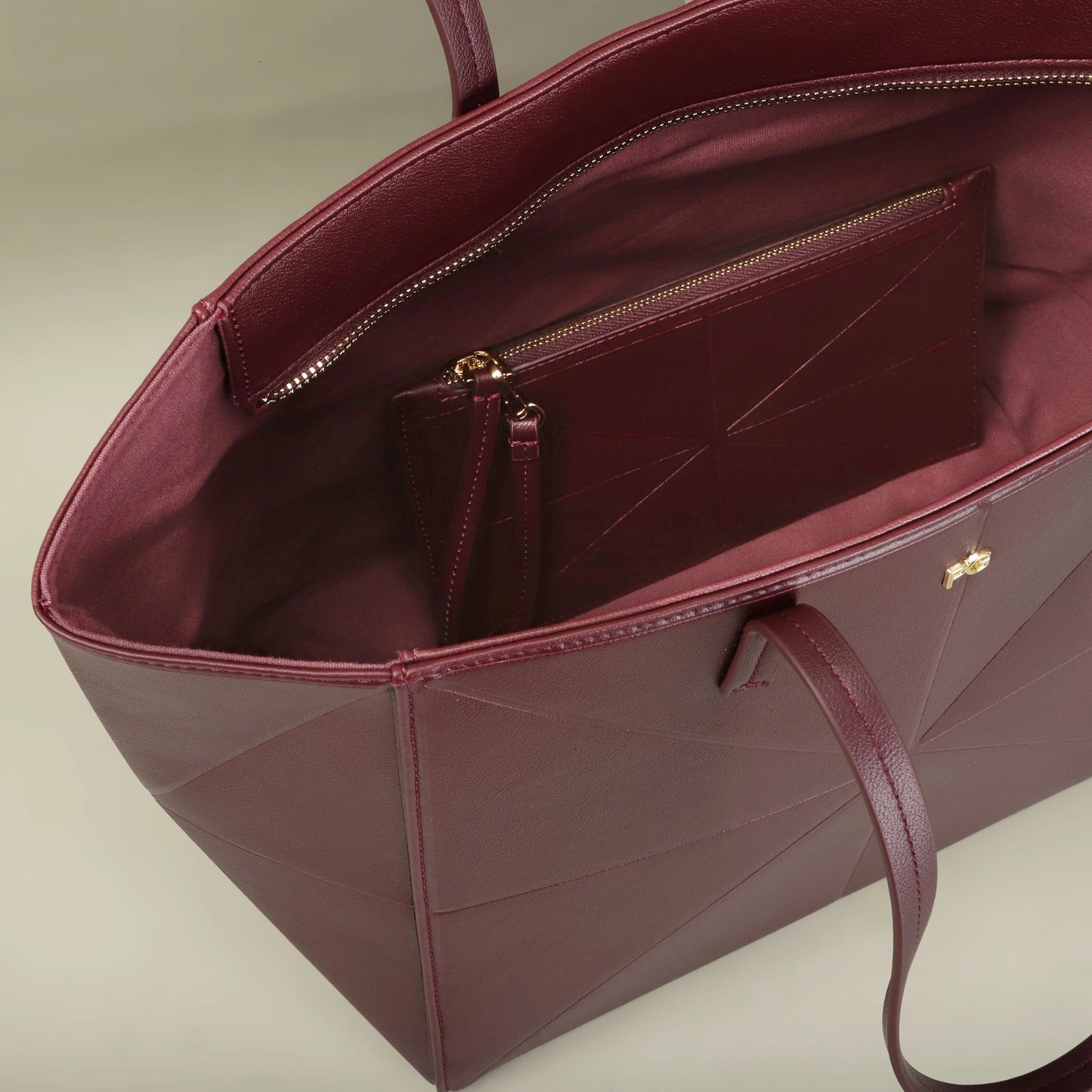 PG Cross shoulder bag classic, simple fashion, foldable design, women's handbag