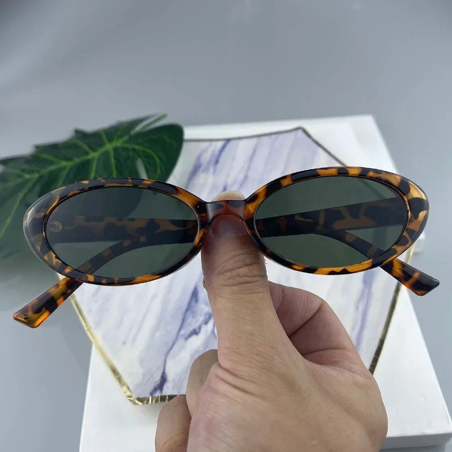 JNPCXI Oval Sunglasses Women Luxury Brand Designer Vintage Small Oval Sun Glasses Retro Men Rivets Sun Glasses Oculus
