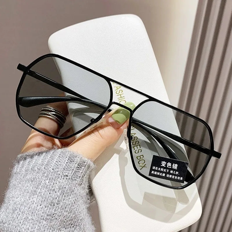Color-changing Shades For Men UV-resistant Men's Photochromic Polarized Sunglasses Day And Night Outdoor  Glasses Aviator Style