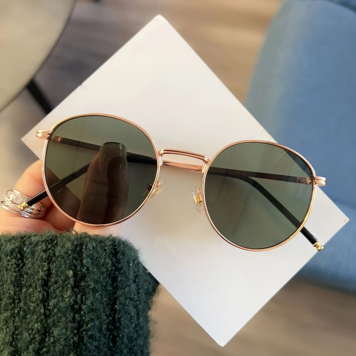 Five Color Retro Exquisite Fashion Round Metal Frame Punk Style Party Party Photo Decoration Glasses