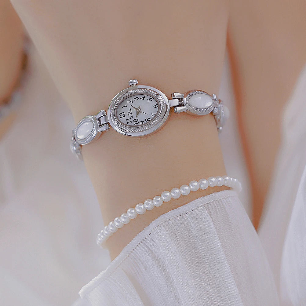 Bee Sister Watch Elegant Oval Gold Bracelet Vintage Quartz Women's wristwatch