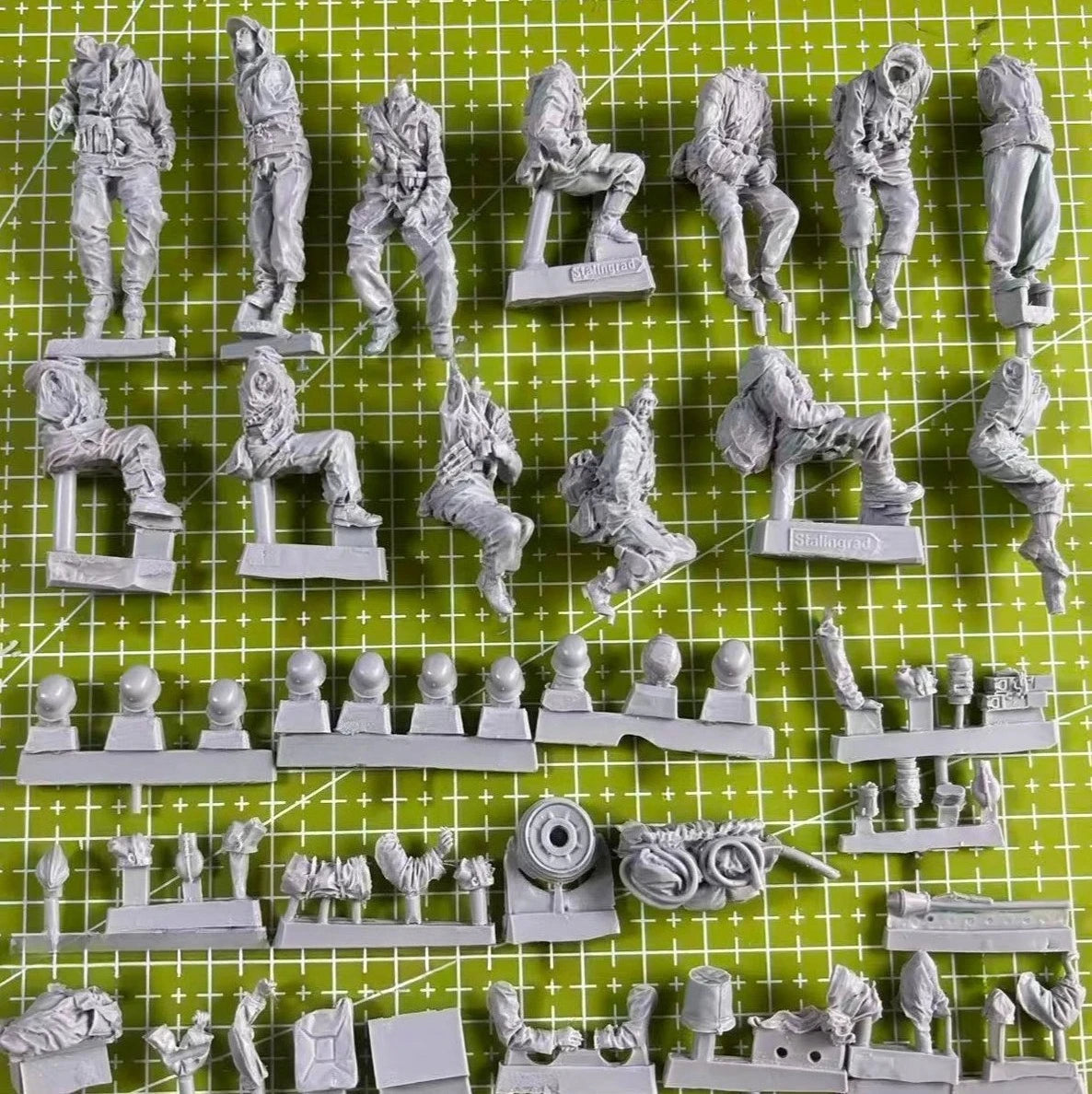 High Quality 1:35 Cast Resin Model Tank Mounted Infantry 13 Person Model Assembly Kit Unpainted