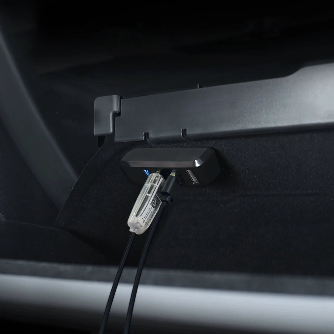 Vgetting Car Ambient Lights 30 Seconds Module Glove Box USB Expansion Dock Symphony APP Control Remote For Tesla Model 3 Y S X