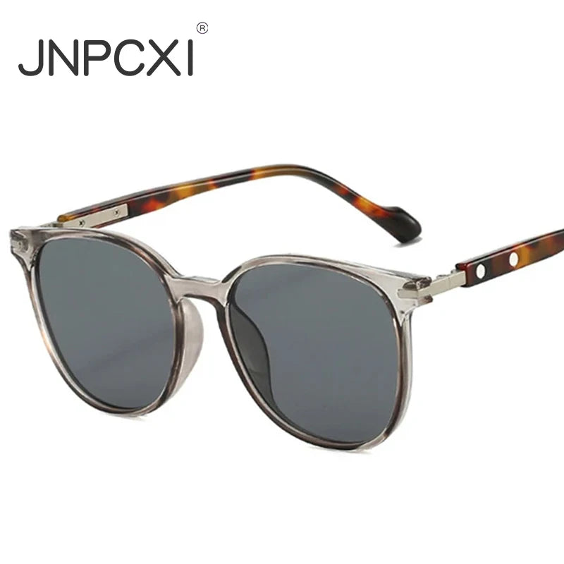 JNPCXI New Fashion Oval Rivets Women Sunglasses Retro Gradient Shades UV400 Men Punk Sun Glasses