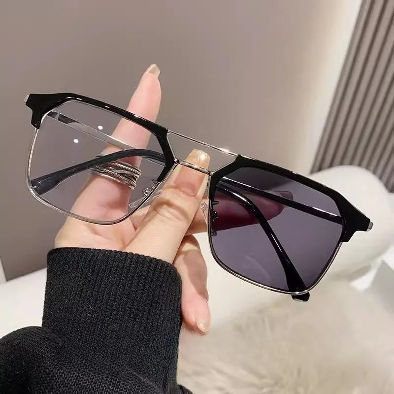 Photochromic Anti Radiation Eyeglasses for Women Transition Metal Frame Shades UV400 Eyewear