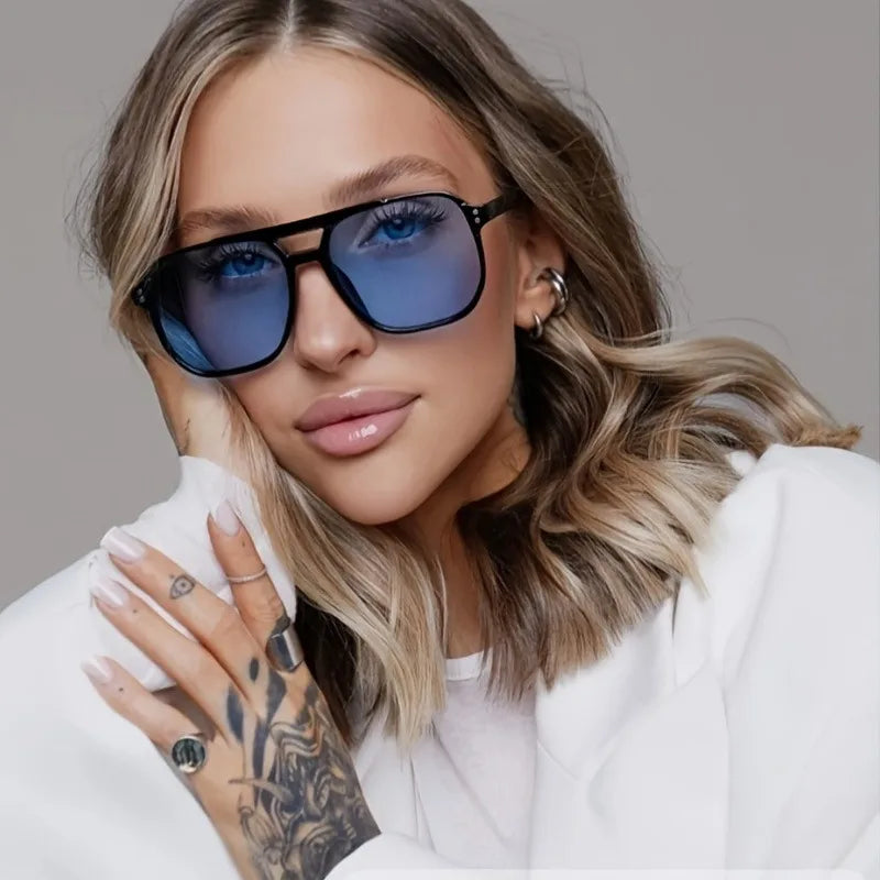 Stylish Blue Lenses Women'S Fashion Glasses - Black Frame Polycarbonate Lenses Perfect for Fashion-Forward Looks