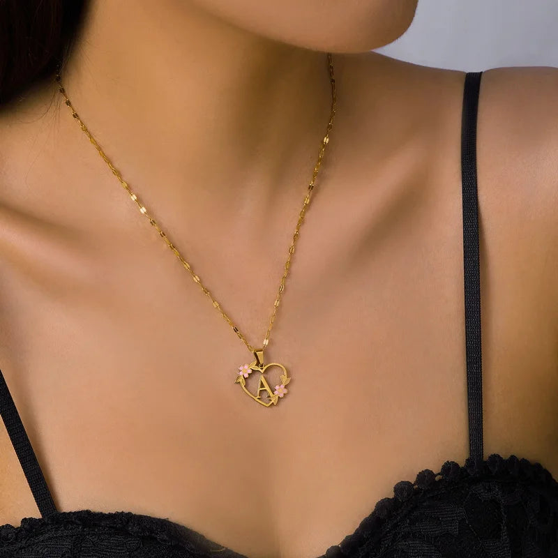 Stainless Steel Heart A-Z Initial Letter Pendant Necklace for Women Fashion Gold Color 26 Alphabet Necklace Party Jewelry Gifts