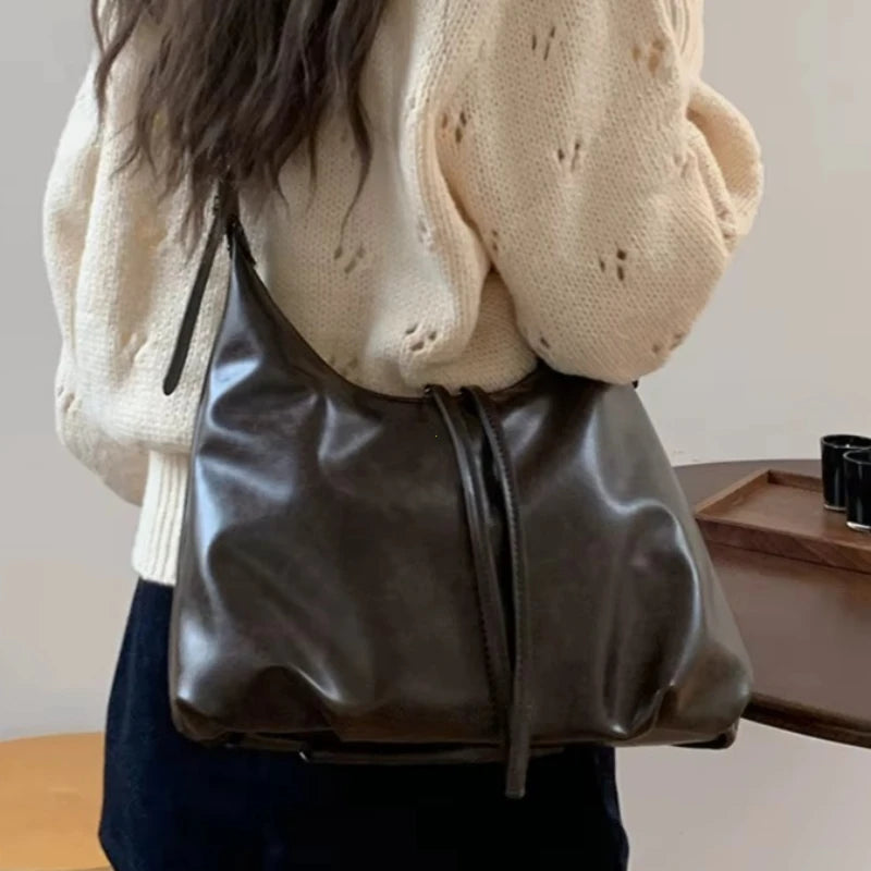 2026 New Retro Underarm Bag Fashion Leisure Large Capacity Shoulder Bag Women's Daily Commuter Handbags Women's Crossbody Bag