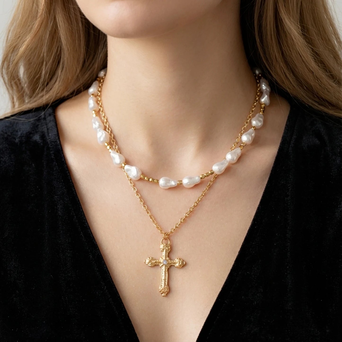 Elegant Irregular Imitation Pearl Choker Necklace for Women Simple Layered Necklace Clavicle Chain Fashion Jewelry Gift Collares