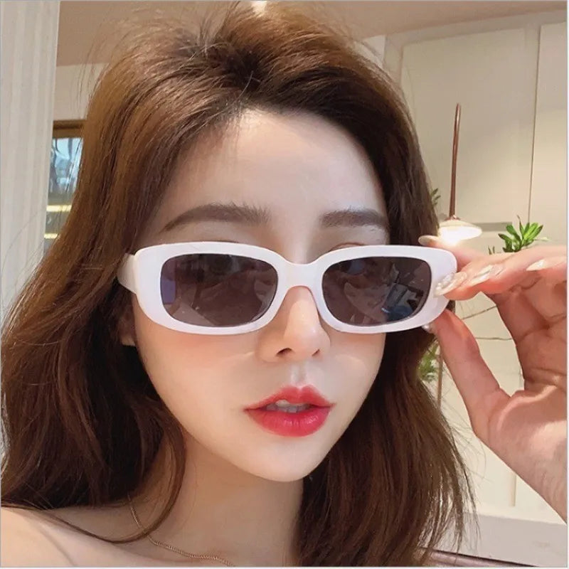 1 Pair of Unisex Rectangular Sunglasses Fashionable Style Suitable for Family Outings Travel Holiday Wear Sports