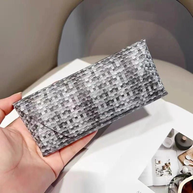 JNPCXI Portable Zipper Sunglasses Protector Box Eye Glasses Case Box Travel Pack Glasses Case Accessories with Hook