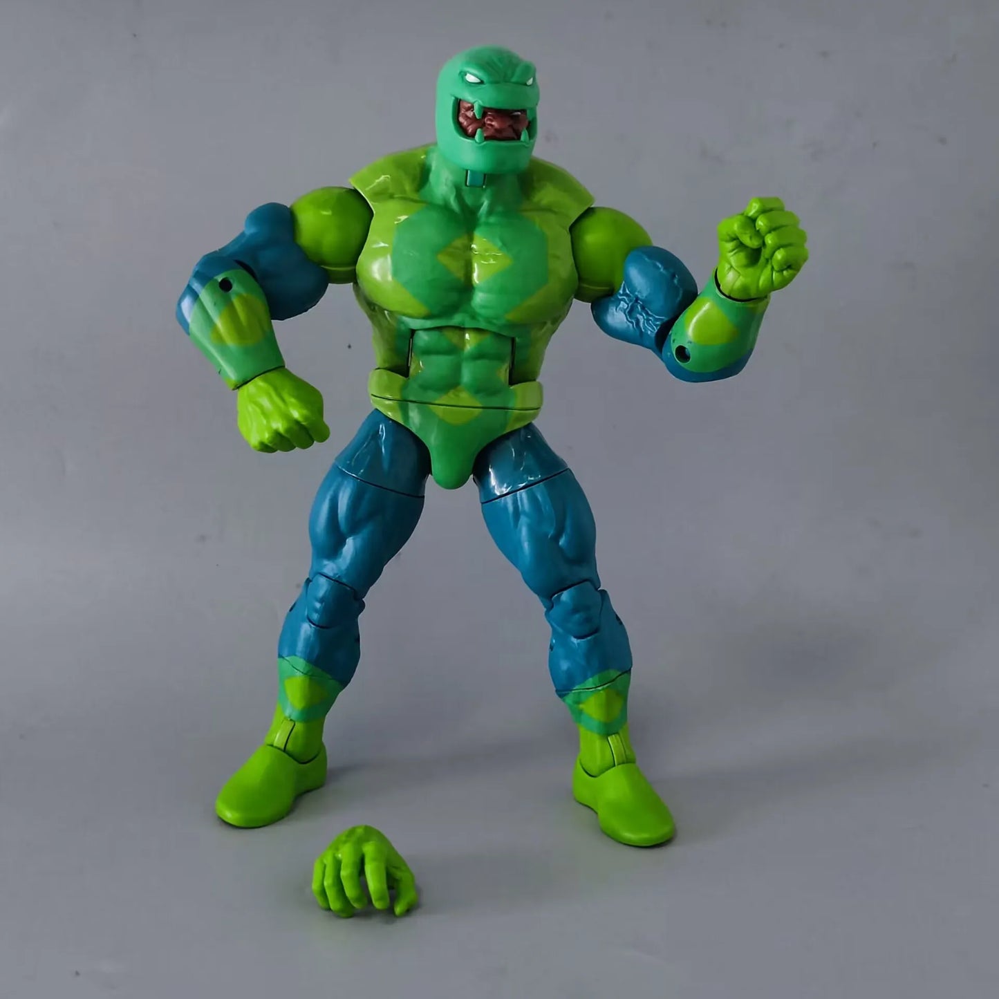 Marvel Legends Extremis Iron Man Orb Molecule Ultimate Captain America Baron Von Strucker Puff Adder BAF Wave 6" Action Figure