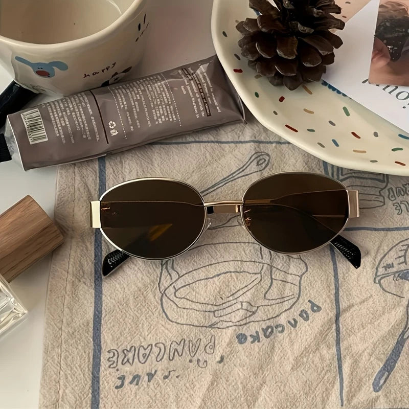 3-Piece Set of Ladies' Retro Oval Sunglasses Trendy Sunglasses Classic Metal Frame