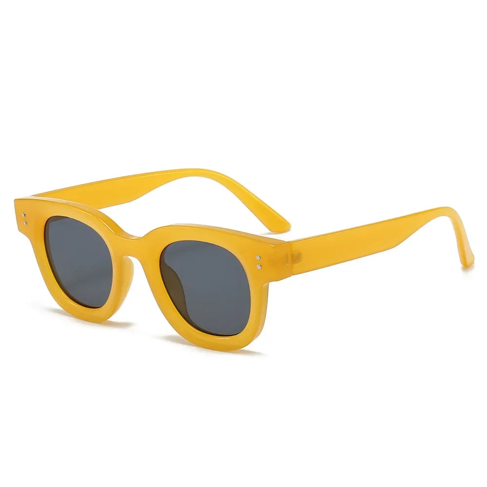 JNPCXI Retro Round Women Sunglasses Fashion Yellow Rivets Decoration Men Punk Shades UV400 Sun Glasses