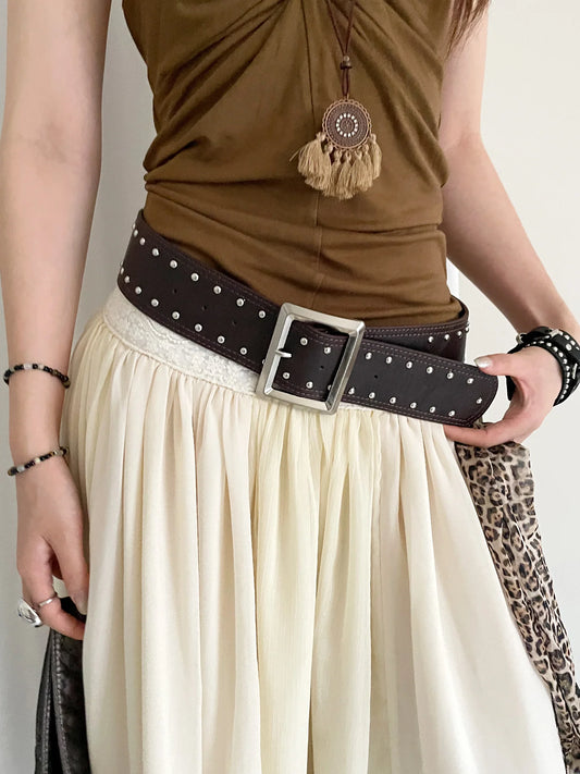 Punk Style Wide Rivet Belt For Women Vintage And Niche Design Skirt With Jeans Belt Accessory High-End Leather Belt