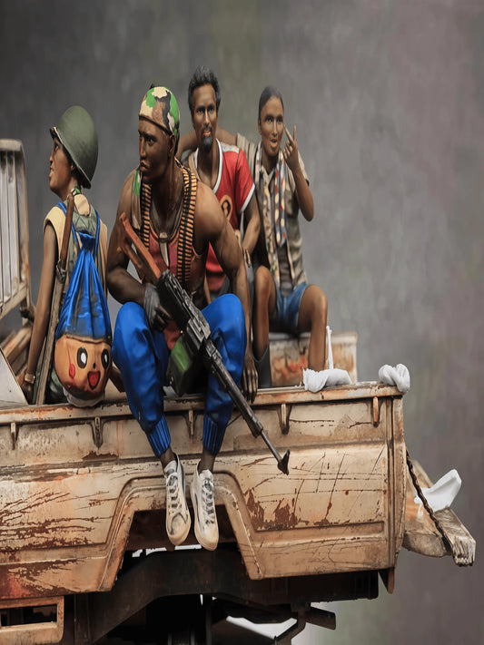 1/35 Resin Model Assembly Kit Gk, 4-person Soldier, Unpainted Model