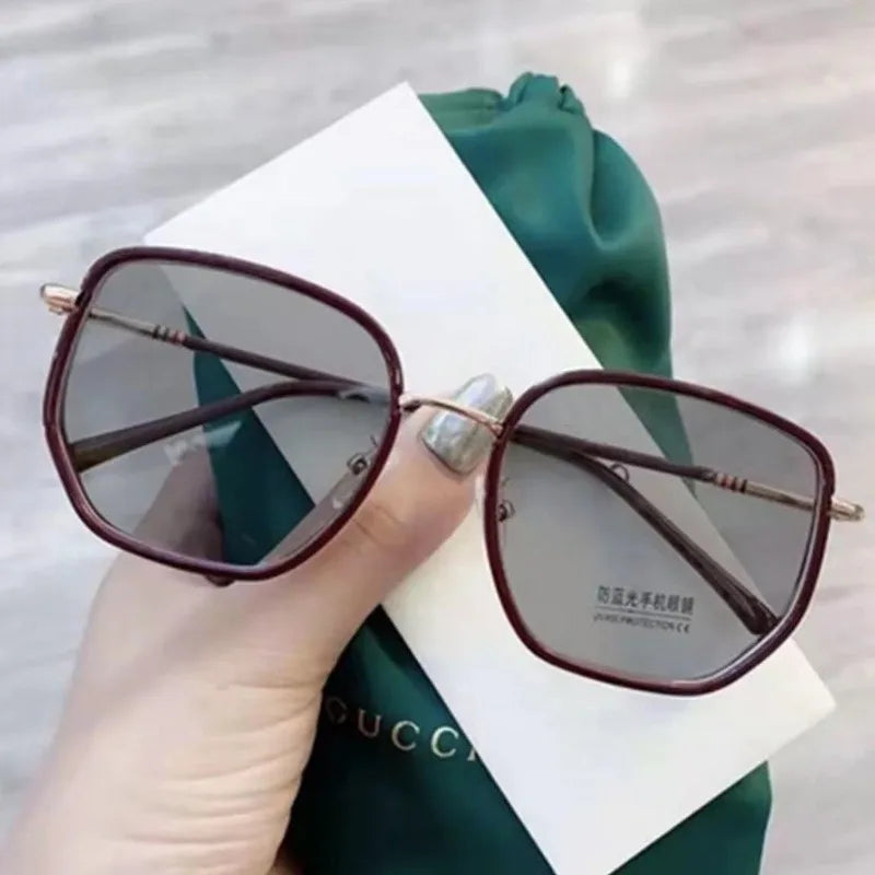 Anti Radiation Photochromic Eyeglass for Women/Men Replaceable Lens Eyeglasses Frames Retro Aesthetic Glasses