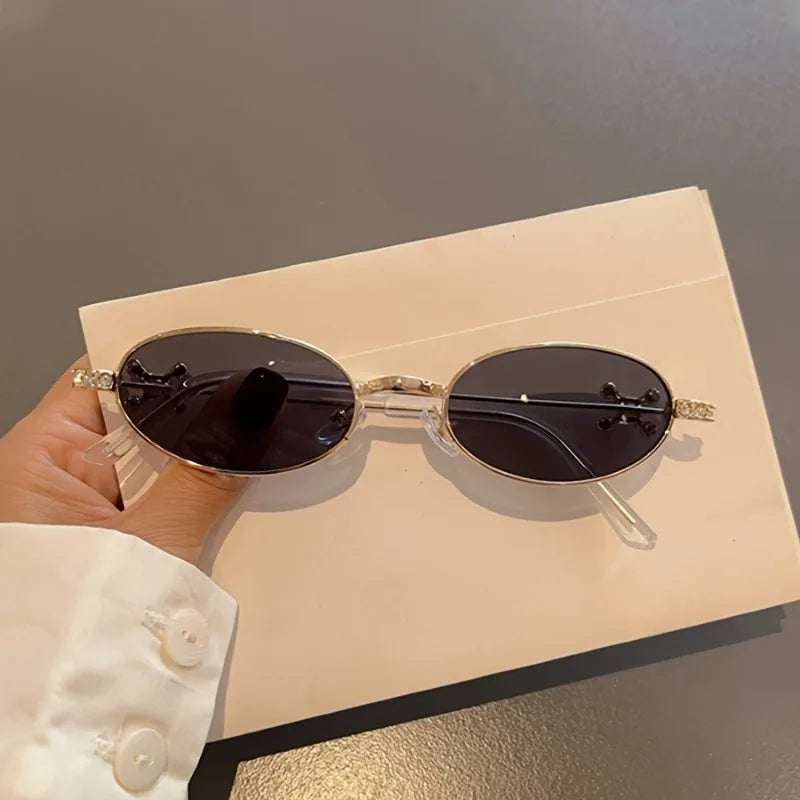 Ladies' Y2K Retro Elliptical Glasses Elegant Party and Daily Wear Retro Style Personalized Declaration Glasses Trendy Choice