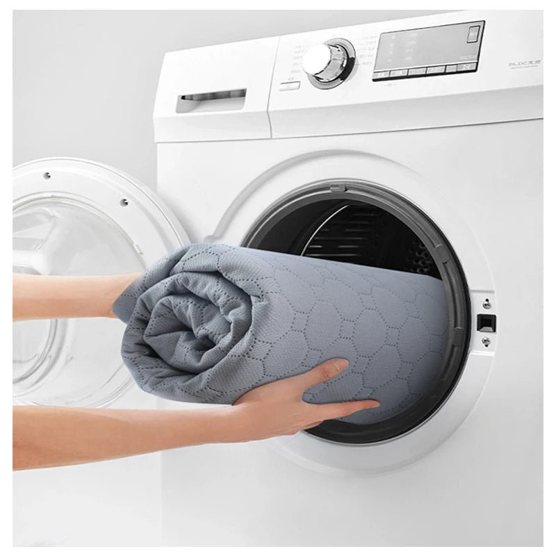 Gray Pet Pee Pad, Reusable Dog & Cat Mat, Absorbent Sofa/Car Seat Protector