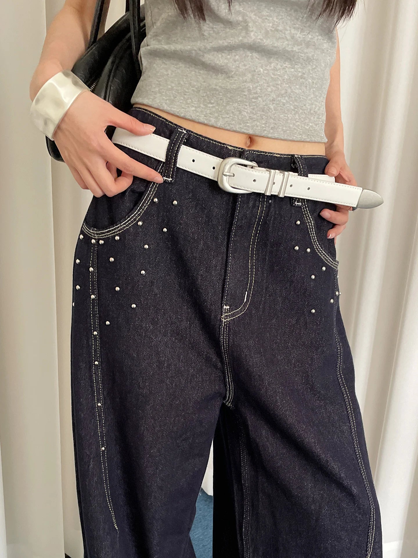 Women's 2025 New Red Cowhide Leather Belt With A Sense Of Design Suitable For Jeans Fashionable And Versatile Belt To Trim The