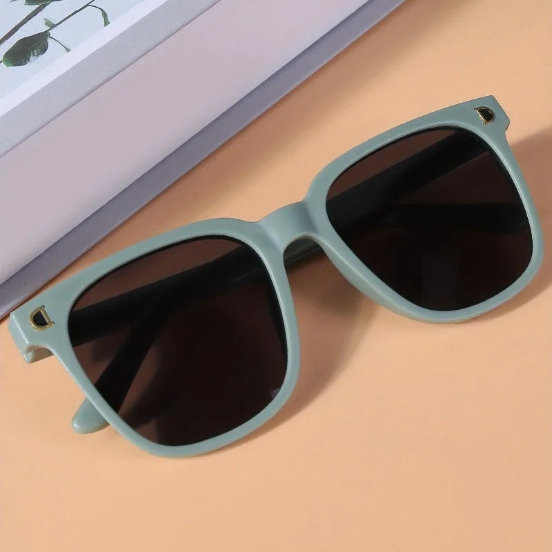 Fashionable children's sunglasses, children's polarized sunglasses, boys and girls' UV resistant sunglasses