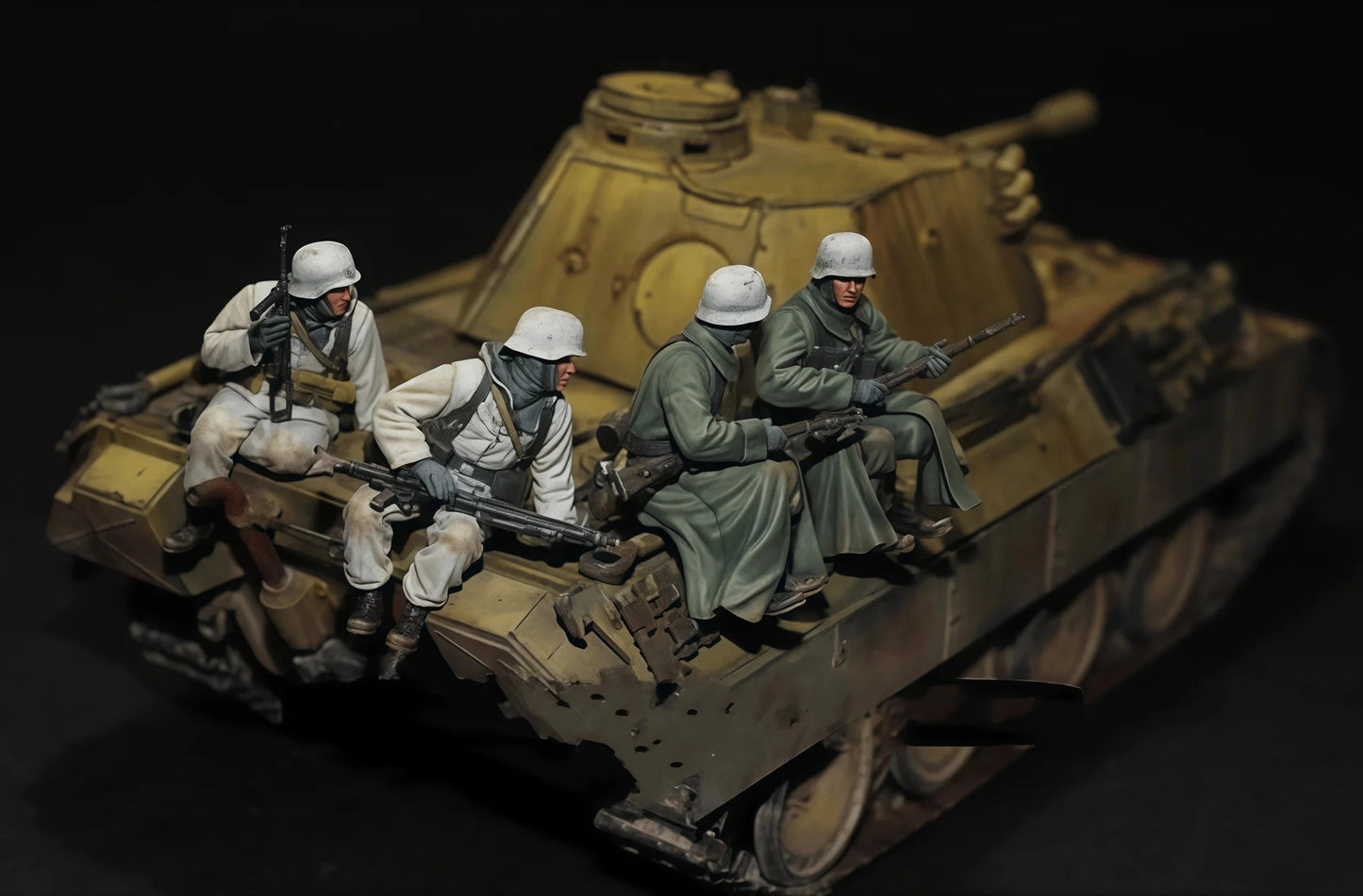 Precision 1/35 Die-casting Resin Model Kit, GK，  (4 People), Unpainted