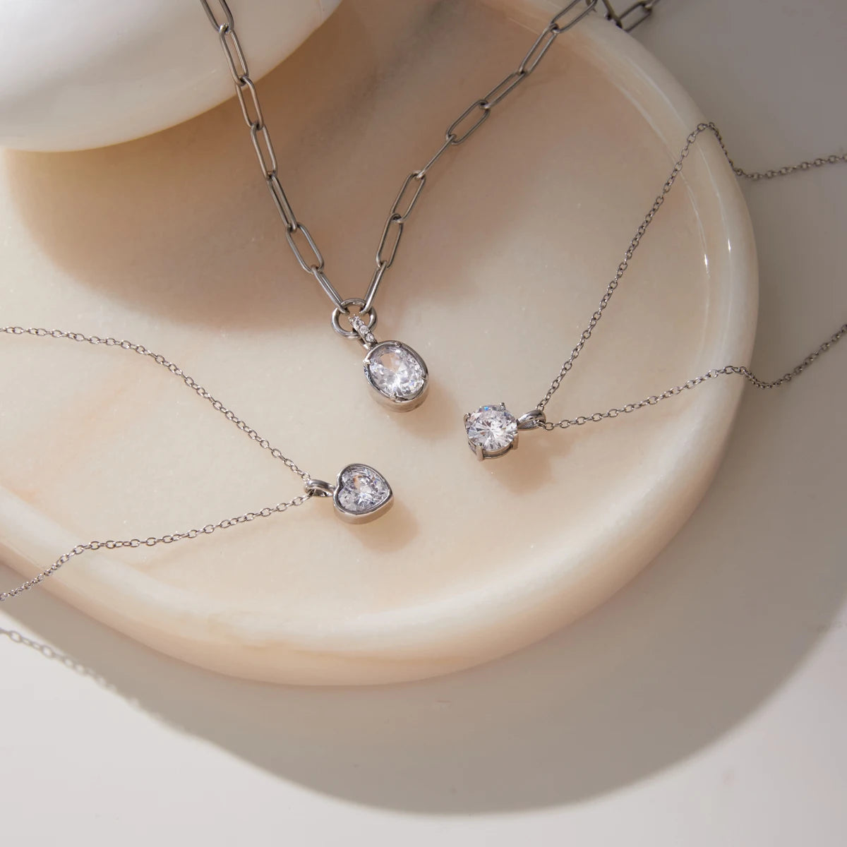 Uworld Delicate Geometric Round Heart Zircon Pendant Necklace For Women Minimalist Stainless Steel Necklace Fashion Jewelry Gift