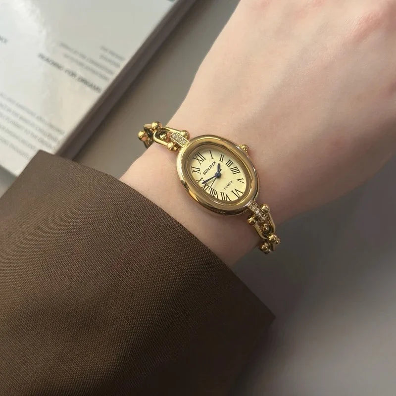 Famous Women Brand Oval Dial Quartz Watch Vintage Rome Dial Watches Elegant Bracelet Wristwatches Dropshipping Relógio Gifts
