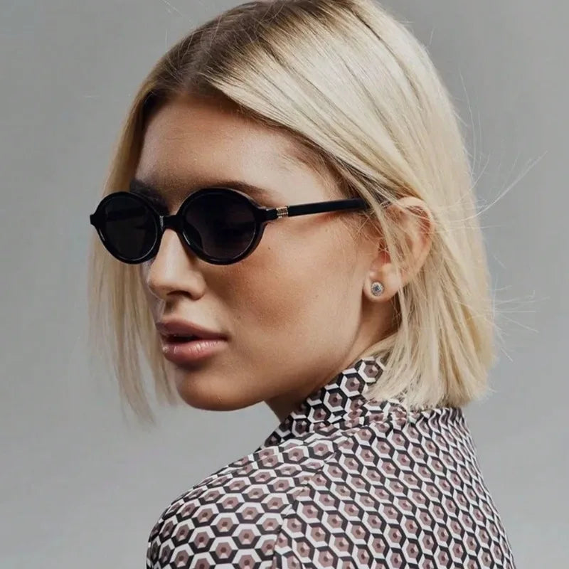 1 Pair Stylish Black Round Fashion Glasses for Women - UV Protection Perfect for Casual Outfits