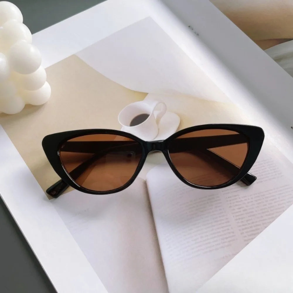 Cat Eye Sunglasses Woman Retro Classic Sun Glasses Female  Street Beach Sunglass