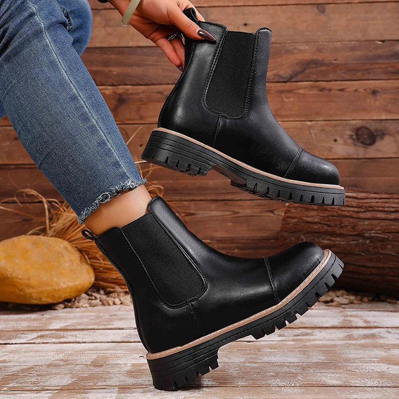 Autumn Winter Platform Chelsea Boots Women Slip On Plus Size 43 Thick Sole Ankle Boots Woman Fashion Non Slip Pu Leather Botas